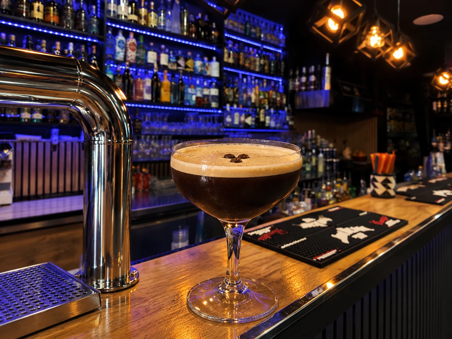 Espresso Martini: history, recipe and where to drink it in Bologna