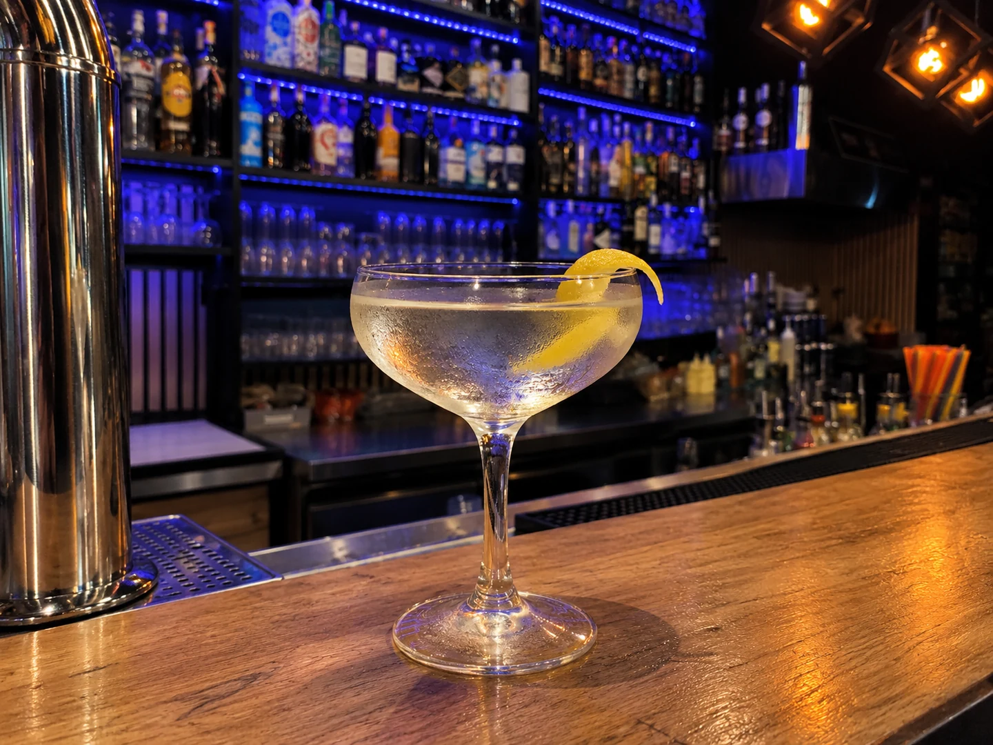 Vesper, served at Jimmy Cocktail Lab on Via Petroni, Bologna